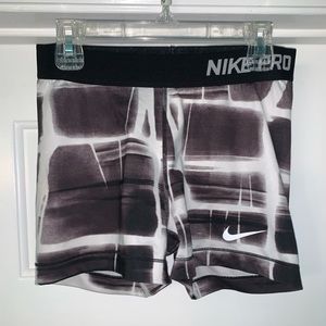 3” Nike Pros
